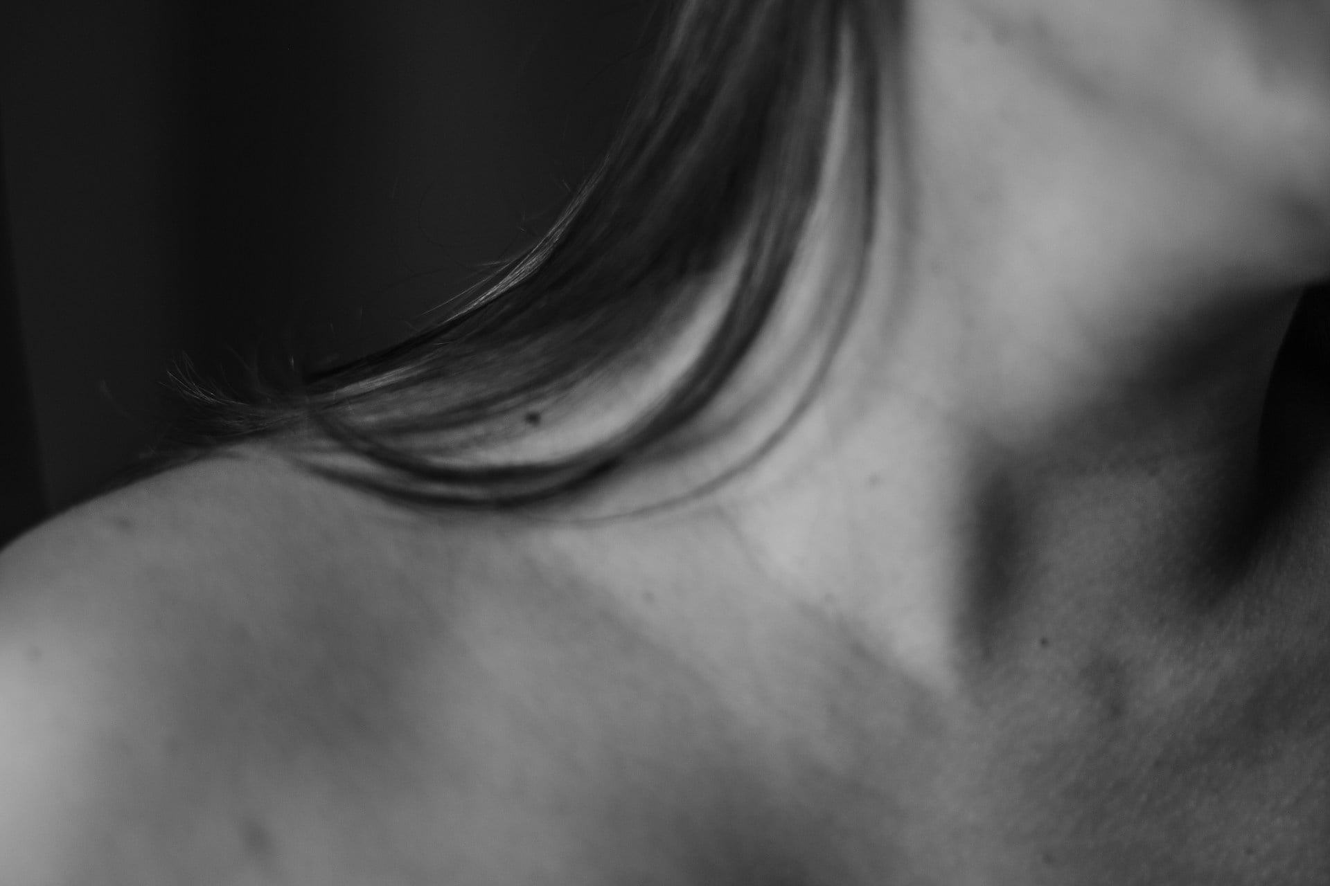 Nefertiti Neck Lift: A Game Changer in West Midlands Aesthetic Clinics
