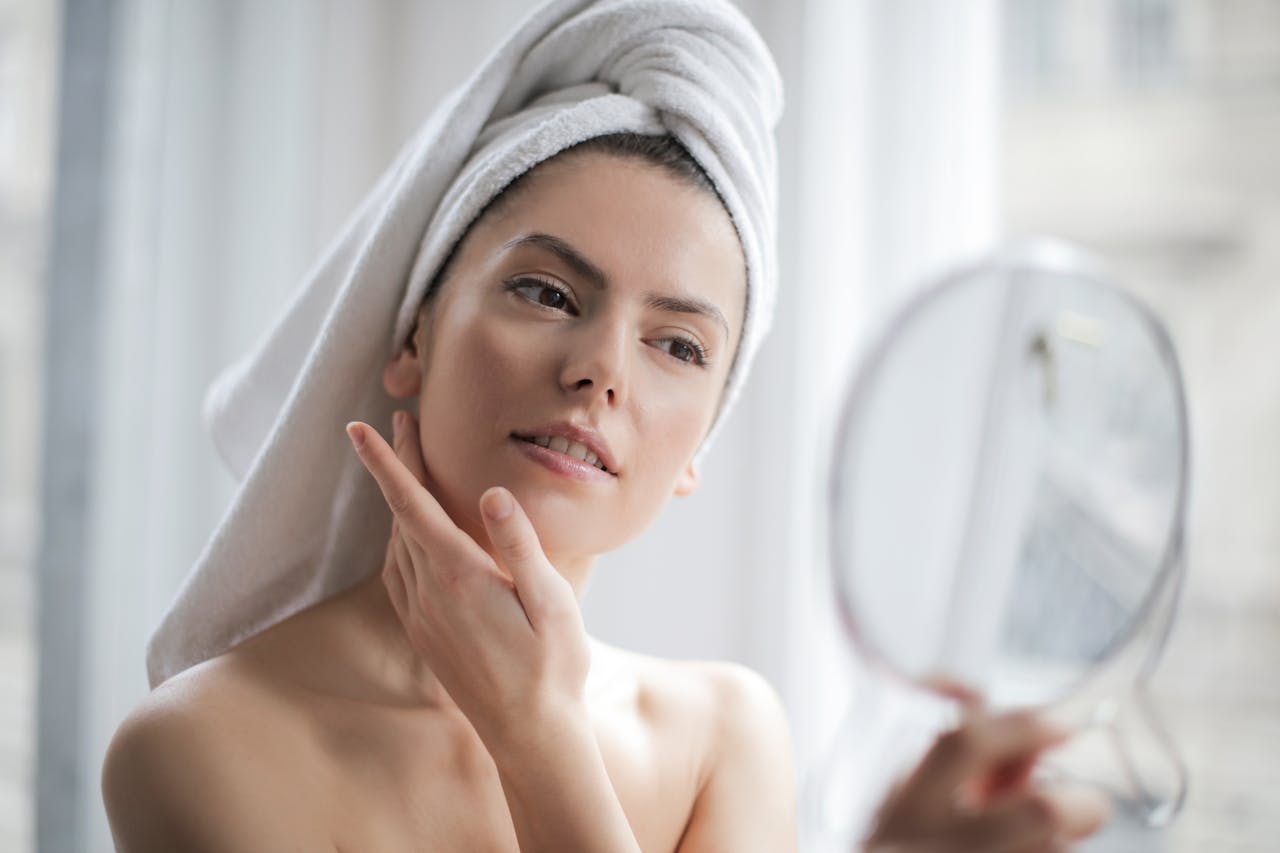 Dealing with Dry Skin: Essential Skincare Tips